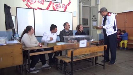 Marmaris'te Adaylar Oylarını Kullandı