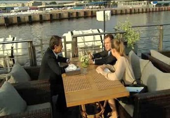 Paseo romántico en barco de Zapatero con Medvédev