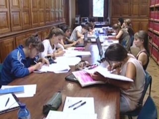 CCOO considera importante el aumento de becas