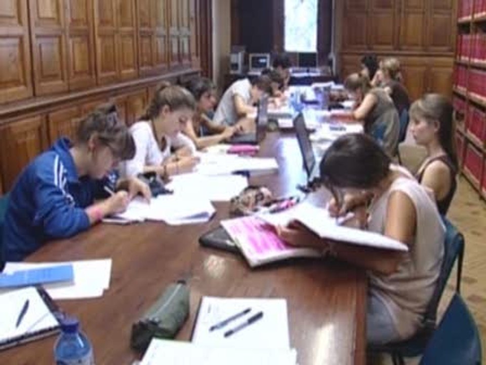 CCOO considera importante el aumento de becas