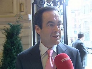 Bono:"Nadie supera a Barreda en honradez"