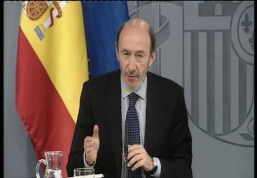 Rubalcaba defiende la actuación prudente de la Policía ante las manifestaciones de 'indignados'