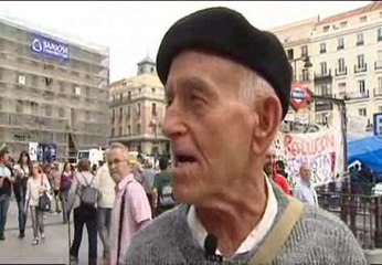 Un septuagenario se erige como figura del movimiento 15M