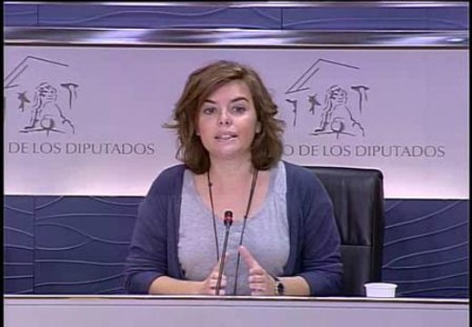 Sáenz de Santamaría: Es el momento de que el Gobierno presente una cuestión de confianza