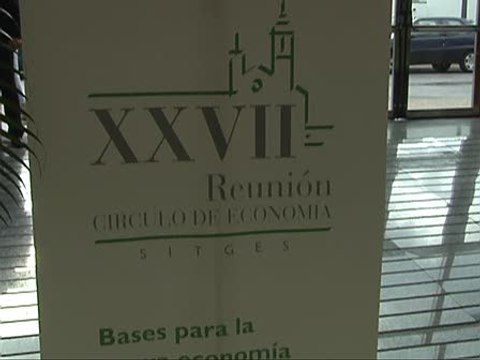 Sebastián y Solbes participan en Círculo de Economía