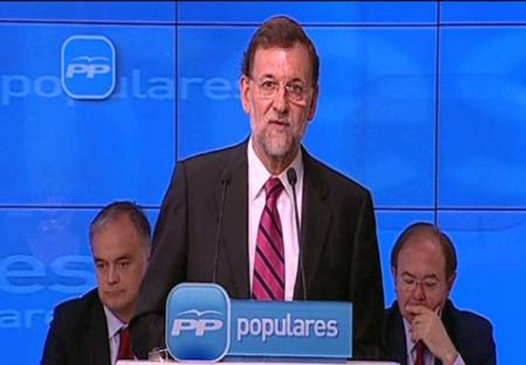 Rajoy: "Se puede cumplir el objetivo de déficit si el Gobierno habla a calzón quitado"