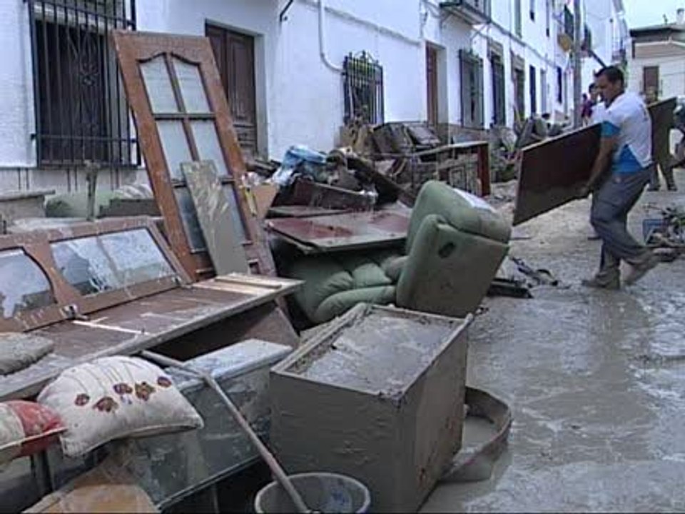 Vecinos dicen que pasaron "miedo" durante la tormenta