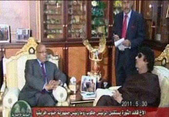 Gadafi negocia su salida del poder