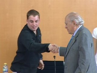 Pujol asegura que hay motivos para indignarse