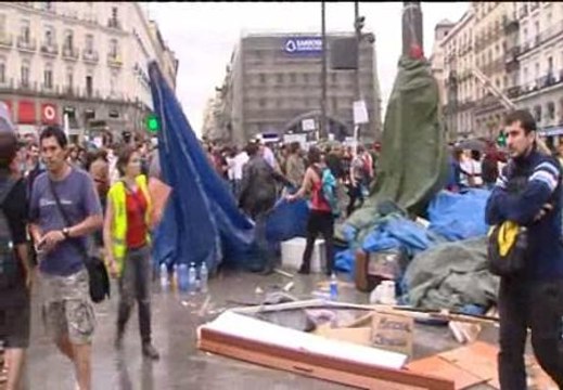 La concentración en la Puerta del Sol se celebra pese a estar prohibida