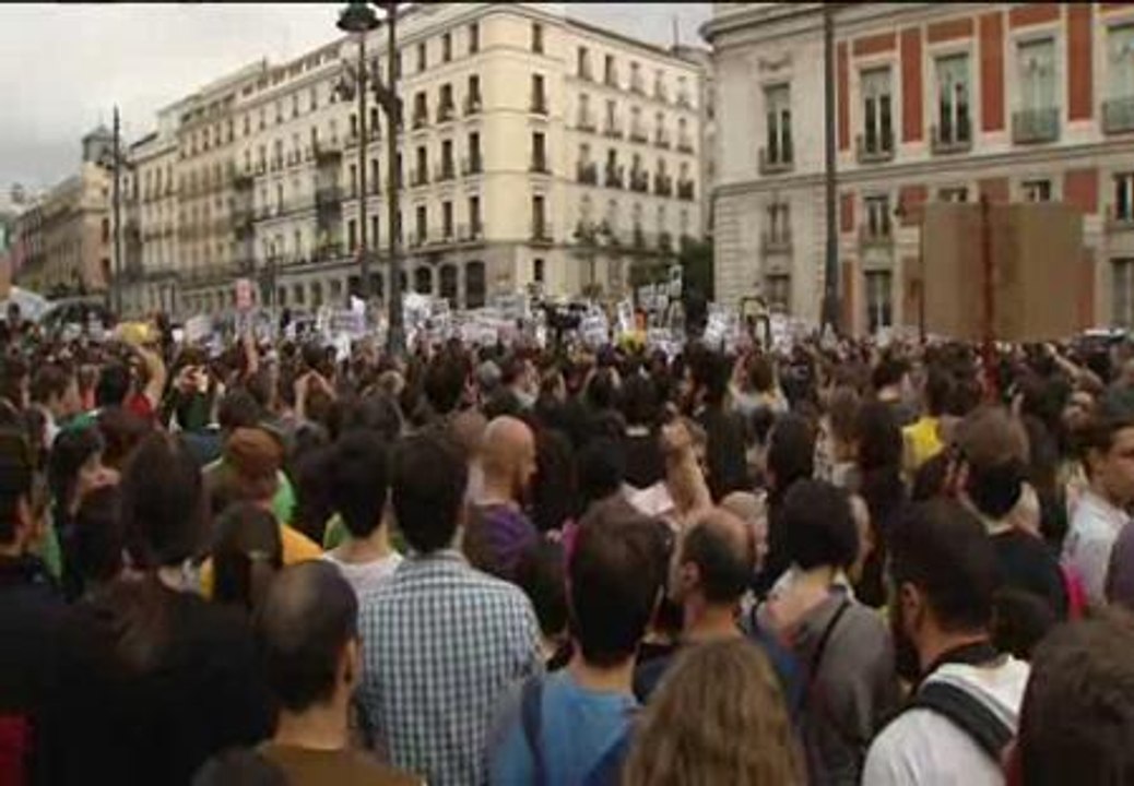 Los movimientos juveniles inquietan a los grandes partidos políticos