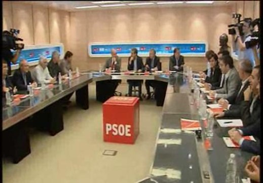 Los barones socialistas se reúnen en Ferraz