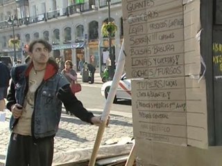 Cerca de 700 personas pasan la noche en la Puerta del Sol