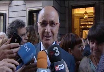 Duran pide a PP y PSOE que "se mojen" y expliquen "lo que quieren para España"