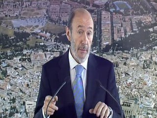 Rubalcaba: "El consenso no es la virtud que más adorna a Cospedal"