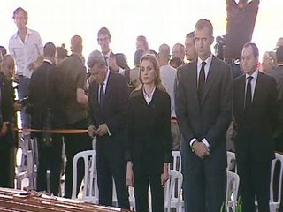 Los Príncipes dan su apoyo a los familiares de las víctimas