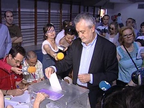 Griñán: No ejercer el derecho al voto significa que otros te organicen tu vida