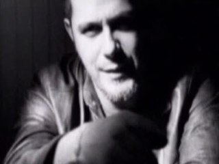 Nuevo patinazo de Alejandro Sanz en Twitter