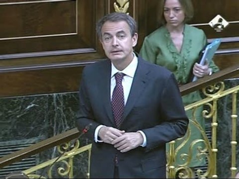 Zapatero: Con o sin Bildu el Ejecutivo no consentirá que se aproveche de las instituciones