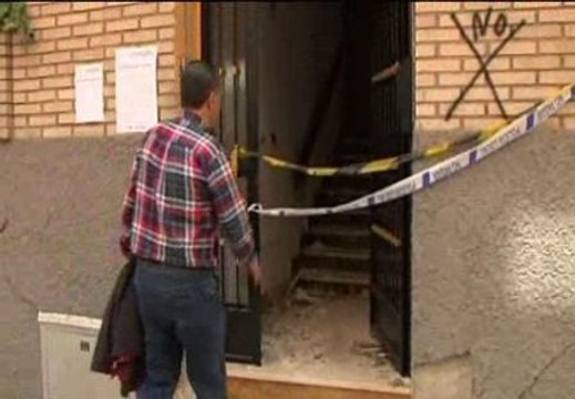 La precaución sigue desalojando edificios