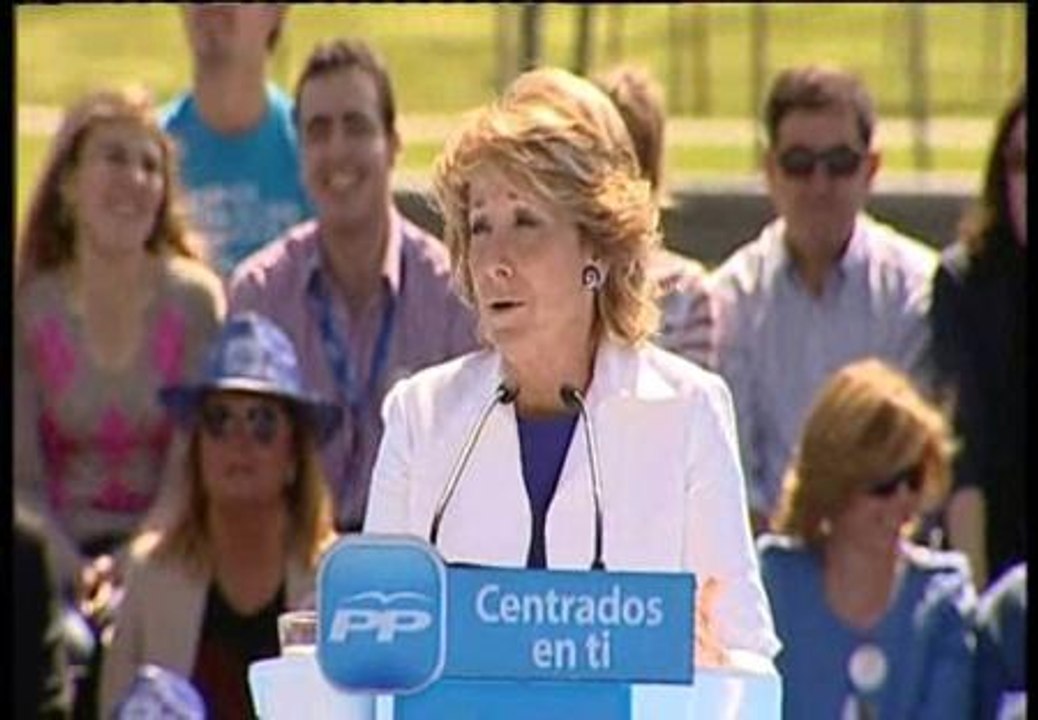 Aguirre: "El PSOE deja una España arruinada y con ETA en las instituciones"