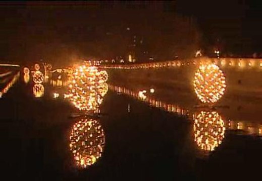El Río Manzanares, entre llamas