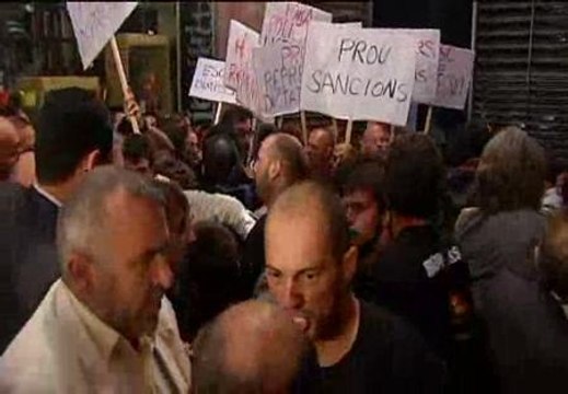 Los bomberos revientan un acto de Hereu