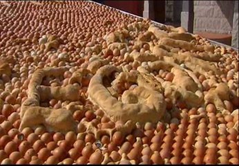 6.000 huevos para hacer un bollo gigante