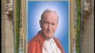 Benedicto XVI proclama beato a Juan Pablo II
