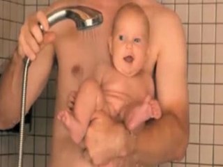 Cuatro visiones diferentes de la infancia, &#039;Bebés&#039;