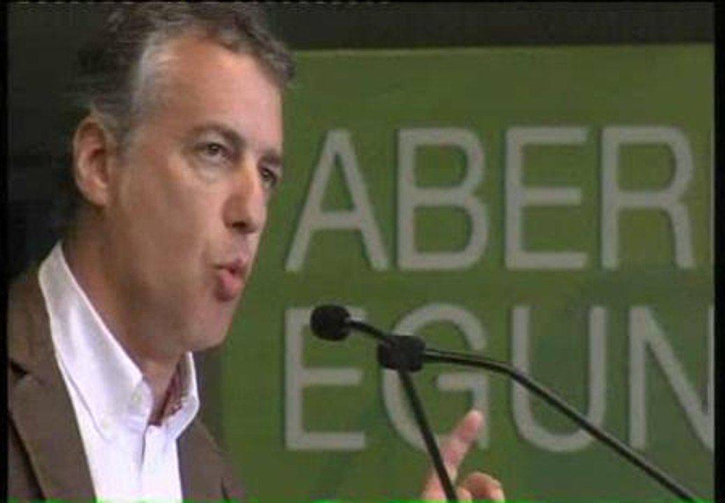 Urkullu: "Como anden con engaños, es la sociedad vasca la que les va a pasar por encima"