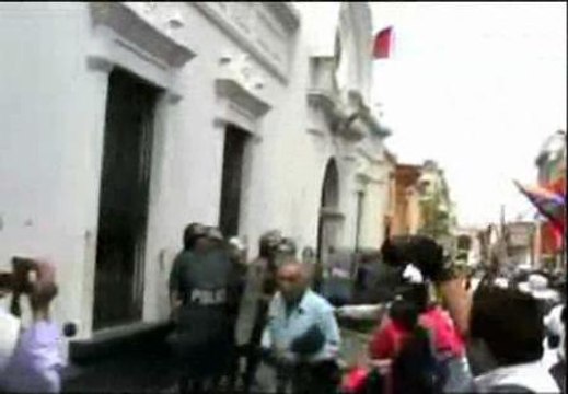 Escalada de violencia en Perú