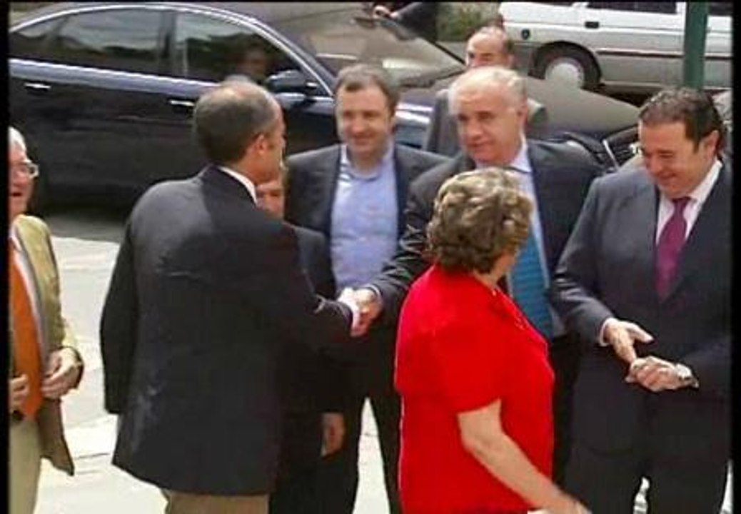 El PP de Valencia aprueba sus listas a cuatro imputados y seis implicados en casos de corrupción