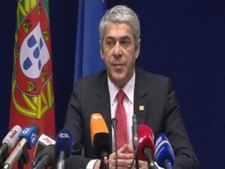 España descarta el rescate económico de la UE