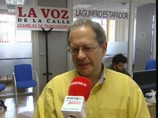 Trabajadores de &#039;La voz de la calle&#039; se encierran