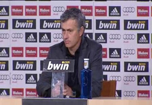 Mourinho: Ganar con diez jugadores es una misión imposible