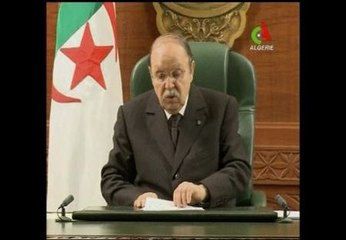 Buteflika anuncia una reforma de la Constitución en Argelia