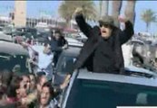 Gadafi desafía los bombardeos