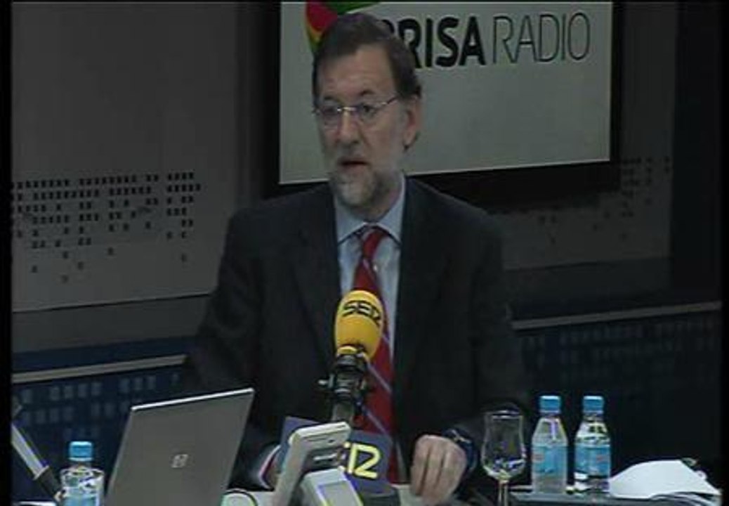 Rajoy: "Lo mejor que puede hacer el PSOE es llamar a los españoles a las urnas"