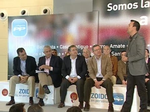Arenas pide a Griñán que dimita