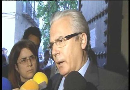 Garzón califica de precipitada y falta de fundamento la decisión del Supremo