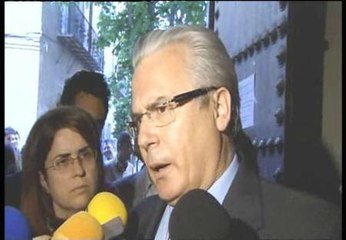 Garzón califica de "precipitada y falta de fundamento" la decisión del Supremo