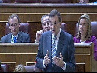Rajoy a Zapatero: "Siga usted perdiendo el tiempo"