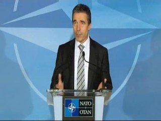 La OTAN toma el mando de la intervención contra Gadafi