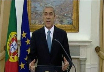 Socrátes pide el rescate de Portugal