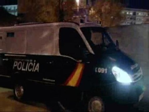 Los atracadores de bancos detenidos son trasladados a la comisaría de Reus
