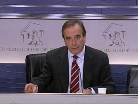 Alonso ve increíble que el PP dé credibilidad a las actas de ETA