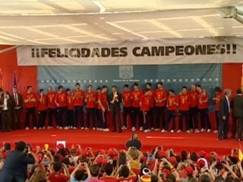 La selección española dona dinero del premio