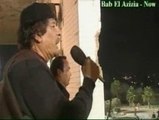 Gadafi reaparece para reclamar que luchará hasta el final