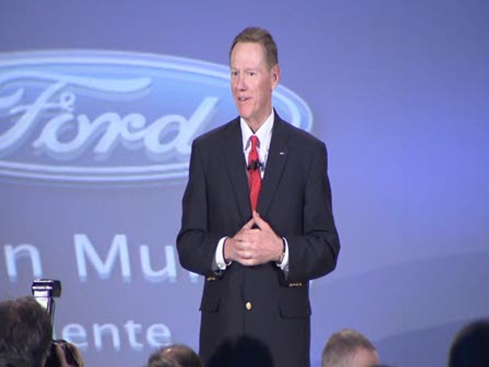 Alan Mulally, presidente de Ford, visita Valencia junto a Camps y Barberá